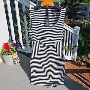 Forever 21 dress zip up striped bodycon stretchy short dress small like new